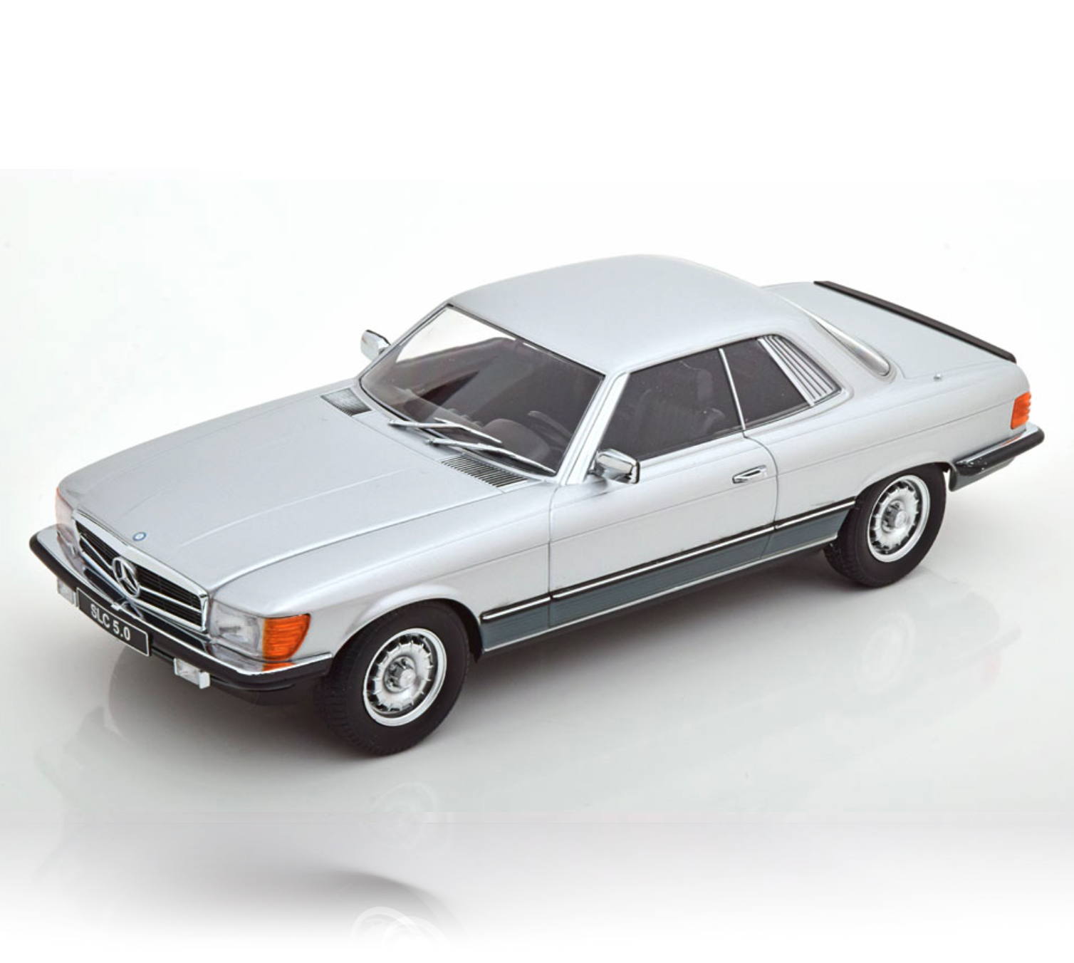 Skala 1/18 Mercedes-Benz 450 SLC 5.0 (C107) 1973, Silver fr KK-scale