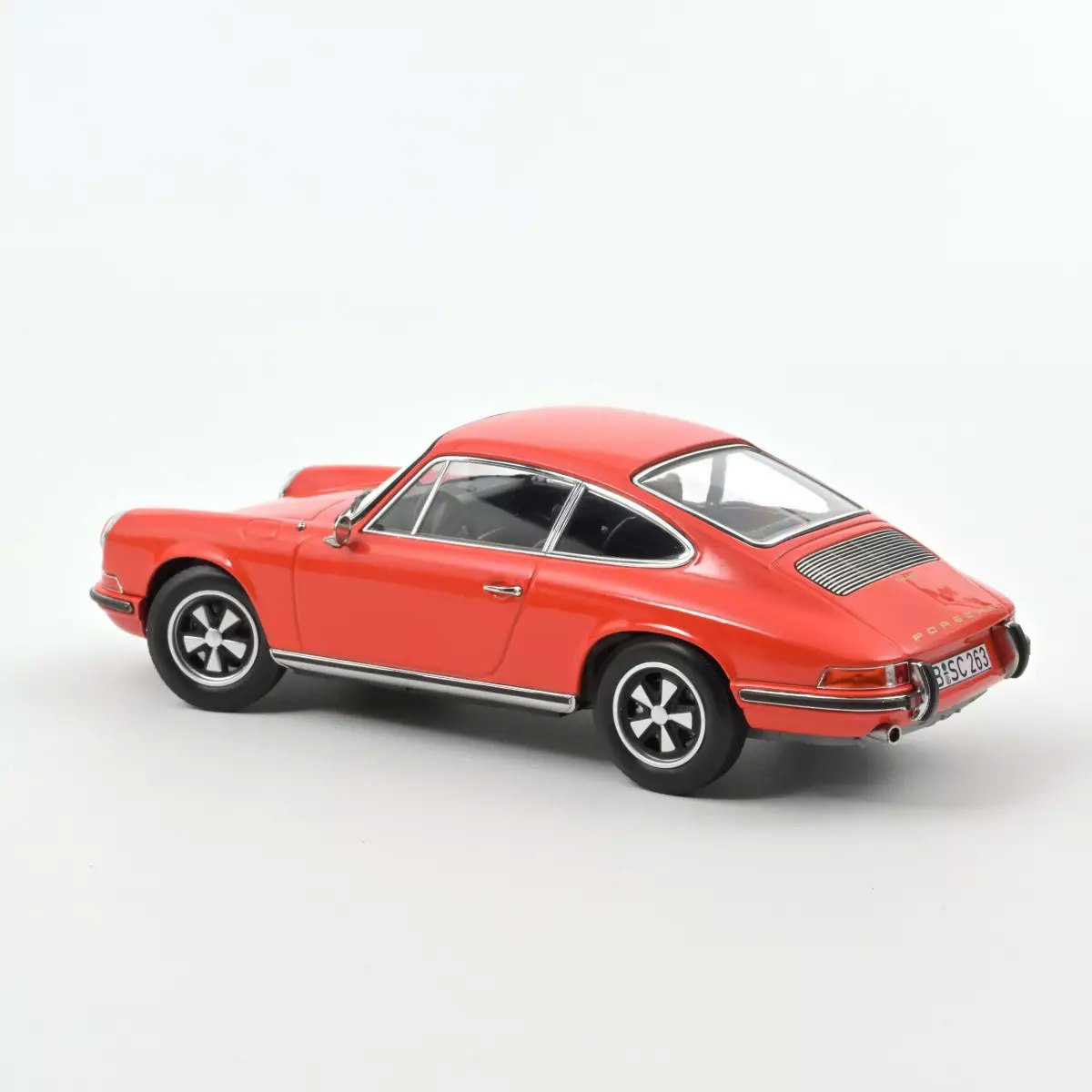 Skala 1/18 Porsche 911 E 1970 Orange fr Norev