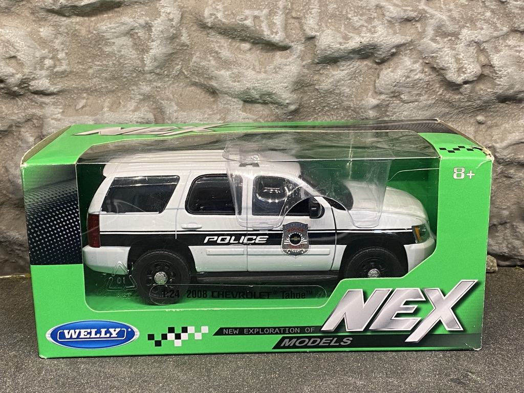 Skala 1/24: Chevrolet Tahoe 2008' Police fr Welly Nex Models