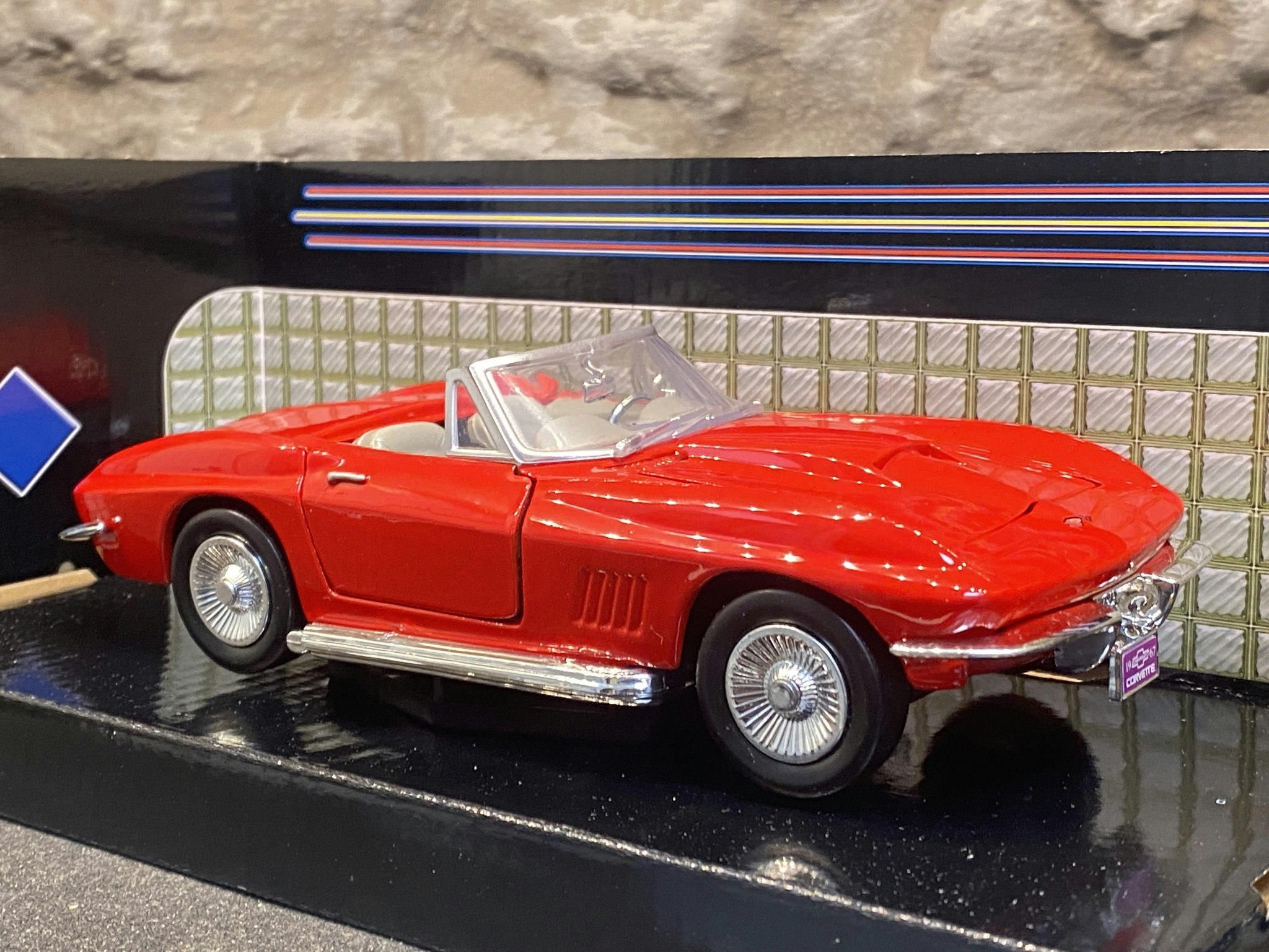 Skala 1/24: Chevrolet Corvette 1967' fr Welly Nex Models