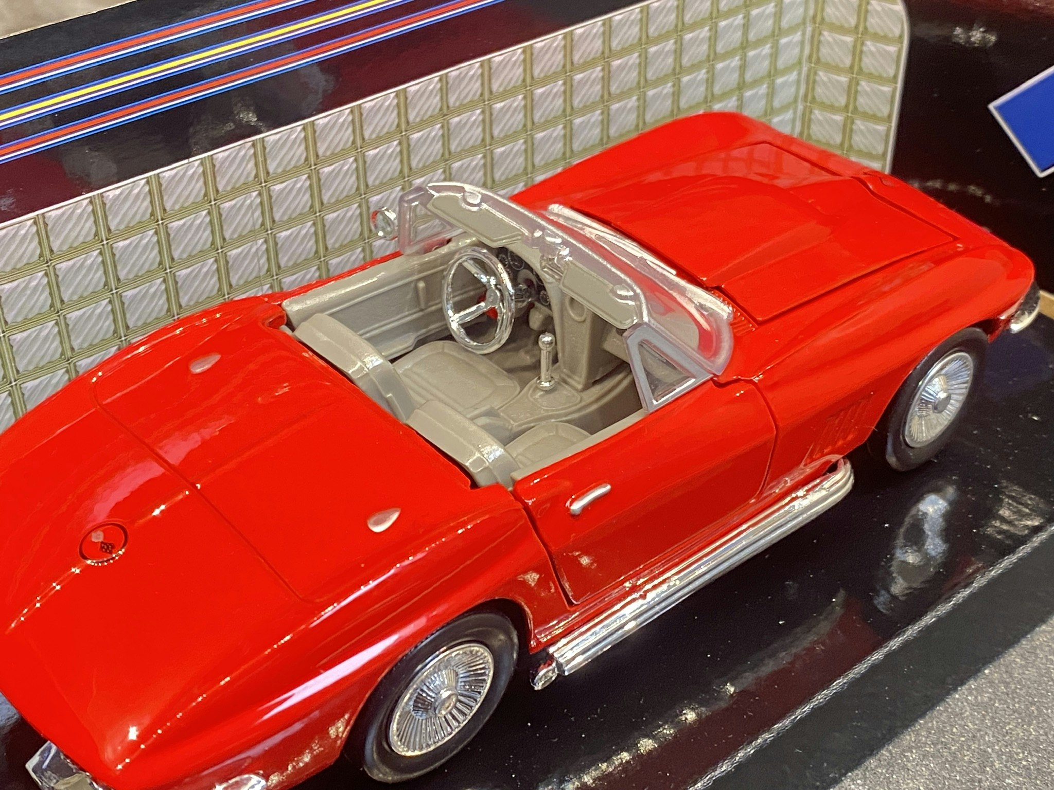 Skala 1/24: Chevrolet Corvette 1967' fr Welly Nex Models