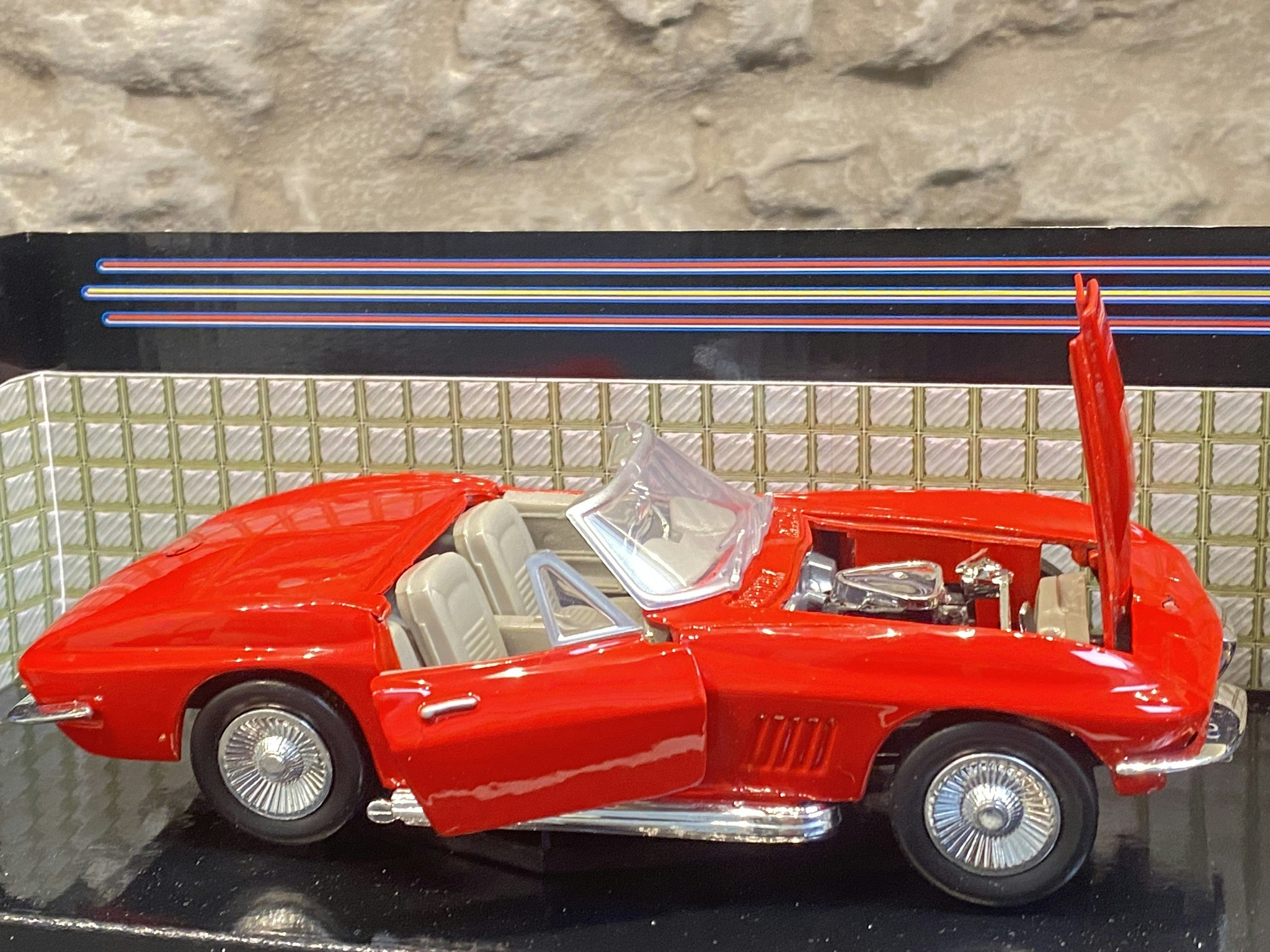 Skala 1/24: Chevrolet Corvette 1967' fr Welly Nex Models