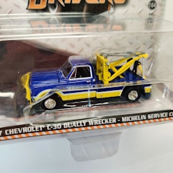 Skala 1/64 - Chevrolet C-30 67' Michelin "Dually Drivers" fr GreenLight Lmt Ed