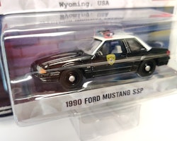 Skala 1/64 Ford Mustang SSP 90' Wyoming "Hot Pursuit" från Greenlight