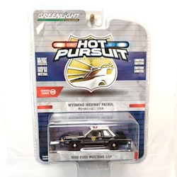 Skala 1/64 Ford Mustang SSP 90' Wyoming "Hot Pursuit" från Greenlight