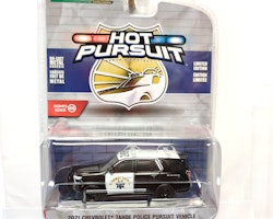 Skala 1/64 Chevrolet Tahoe Police Pursuit Vehicle 21' Californa "Hot Pursuit" från Greenlight