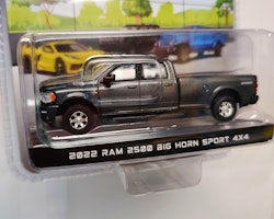 Skala 1/64 RAM 2500 Big Horn Sport 4x4 22' "Showroom Floor" Ser.2 fr Greenlight