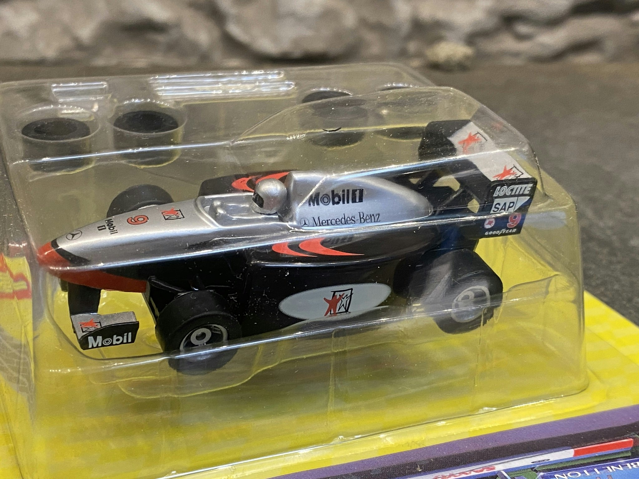 Skala 1/64 Analog Slotcar: F1 McLaren fr MicroScalextric