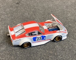 Skala 1/64 - Datsun Fairlady Z, white/red #23 (KHMG046) KAIDO fr MINI GT