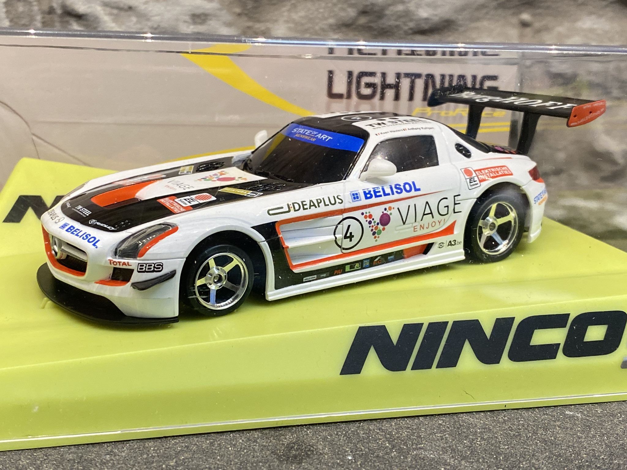 Skala 1/32 Analog Bil till Bilbana: Mercedes-Benz SLS GT3 - Viage, Lightning fr NINCO