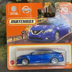 Skala 1/64 MATCHBOX 70 years - Nissan Sentra 2016'