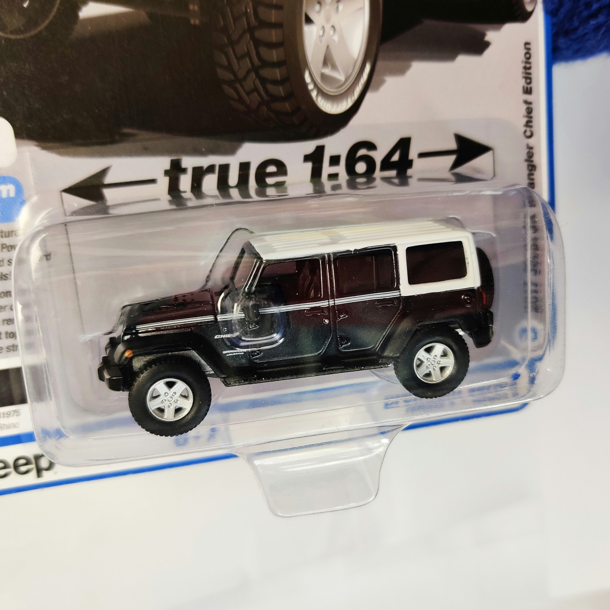 Skala 1/64 - Jeep JK Wrangler Chief Edition 17' Rel.3 Ver.B från Auto World