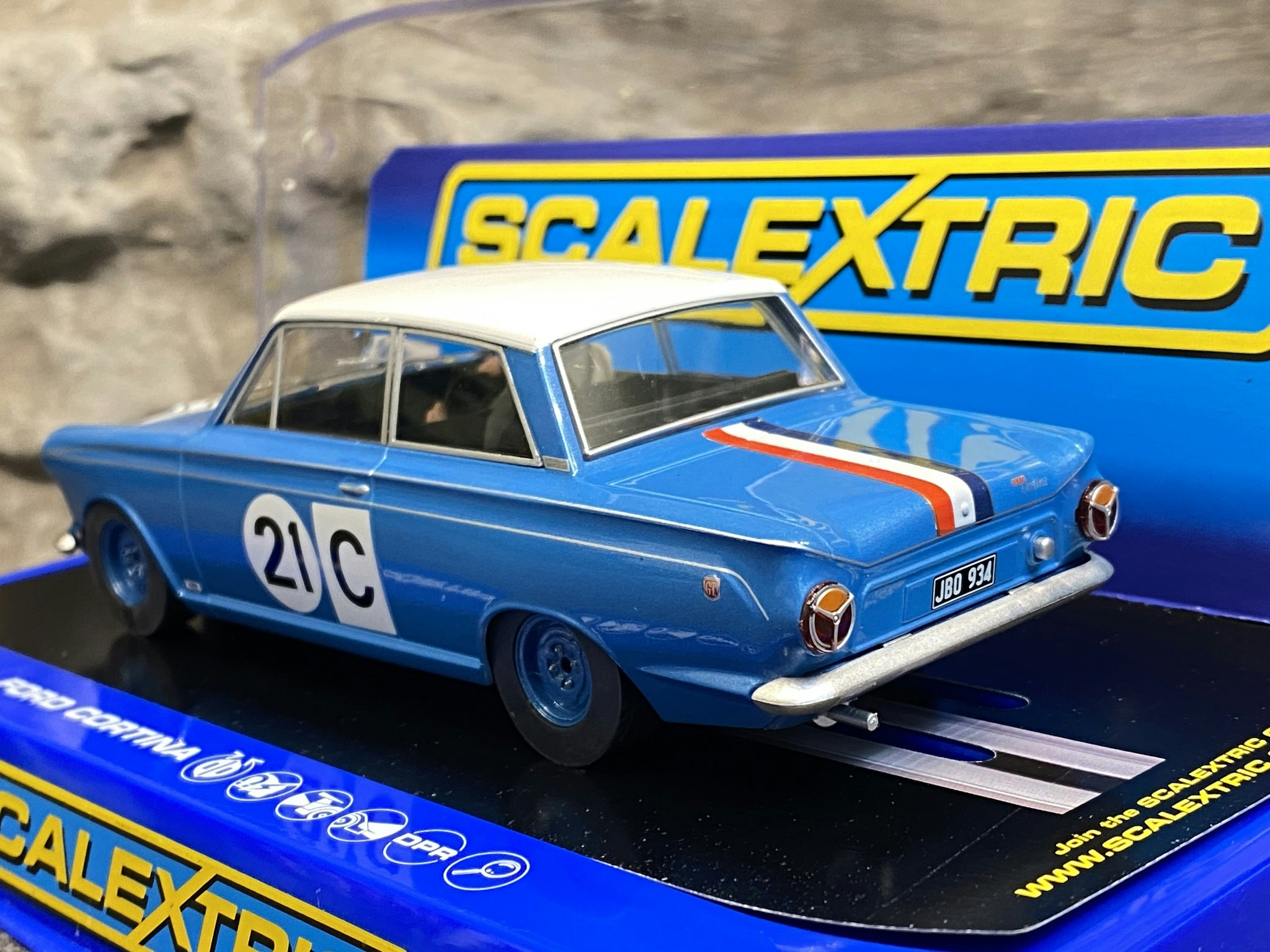 Skala 1/32 Analog Slotcar - Ford Cortina, Blue w white roof fr Scalextric