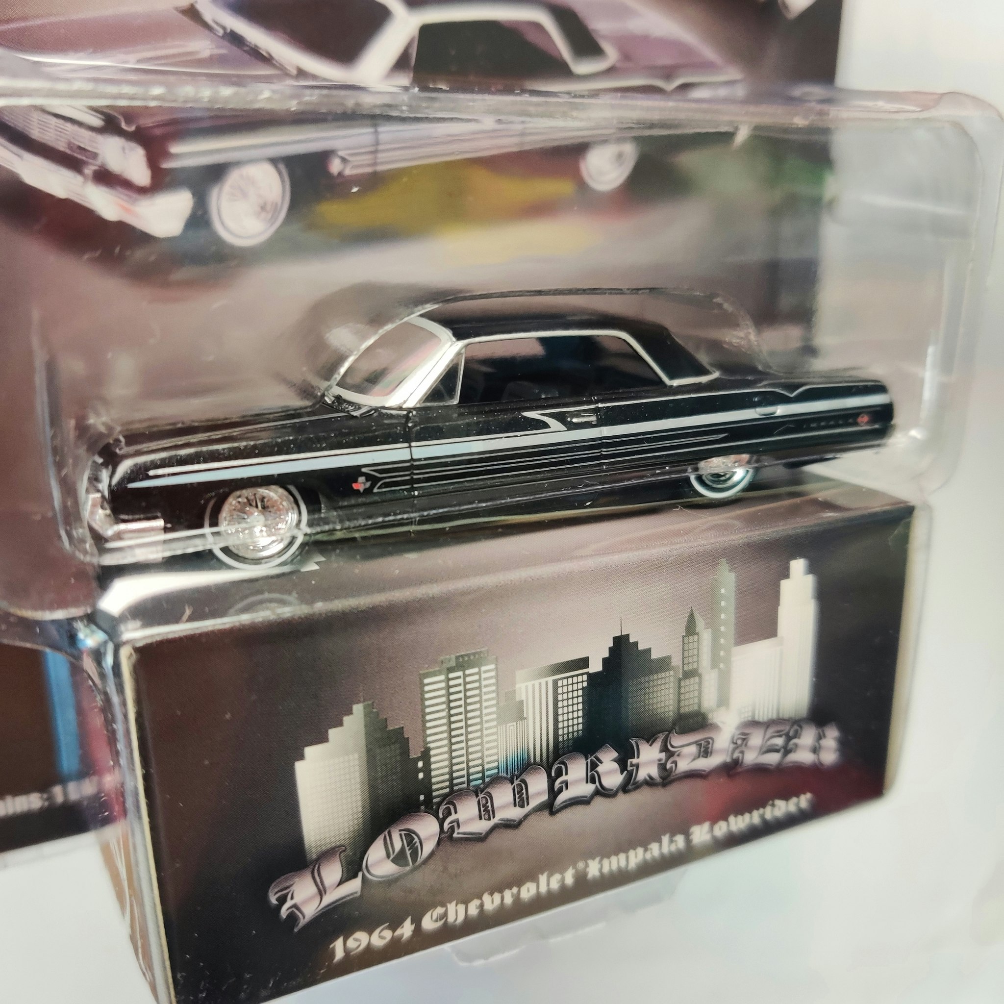 Skala 1/64 Chevrolet Impala Lowrider 64' "LowRider" fr Greenlight Mijo Excl.