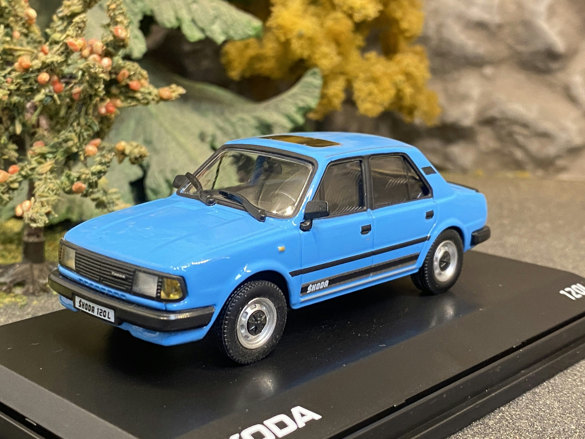 Skala 1/43 Škoda 120L, 1984', Modrá Blankytná fr Abrex