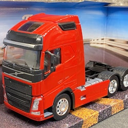 Skala 1/32 WELLY Transporter VOLVO FH Red 6x4