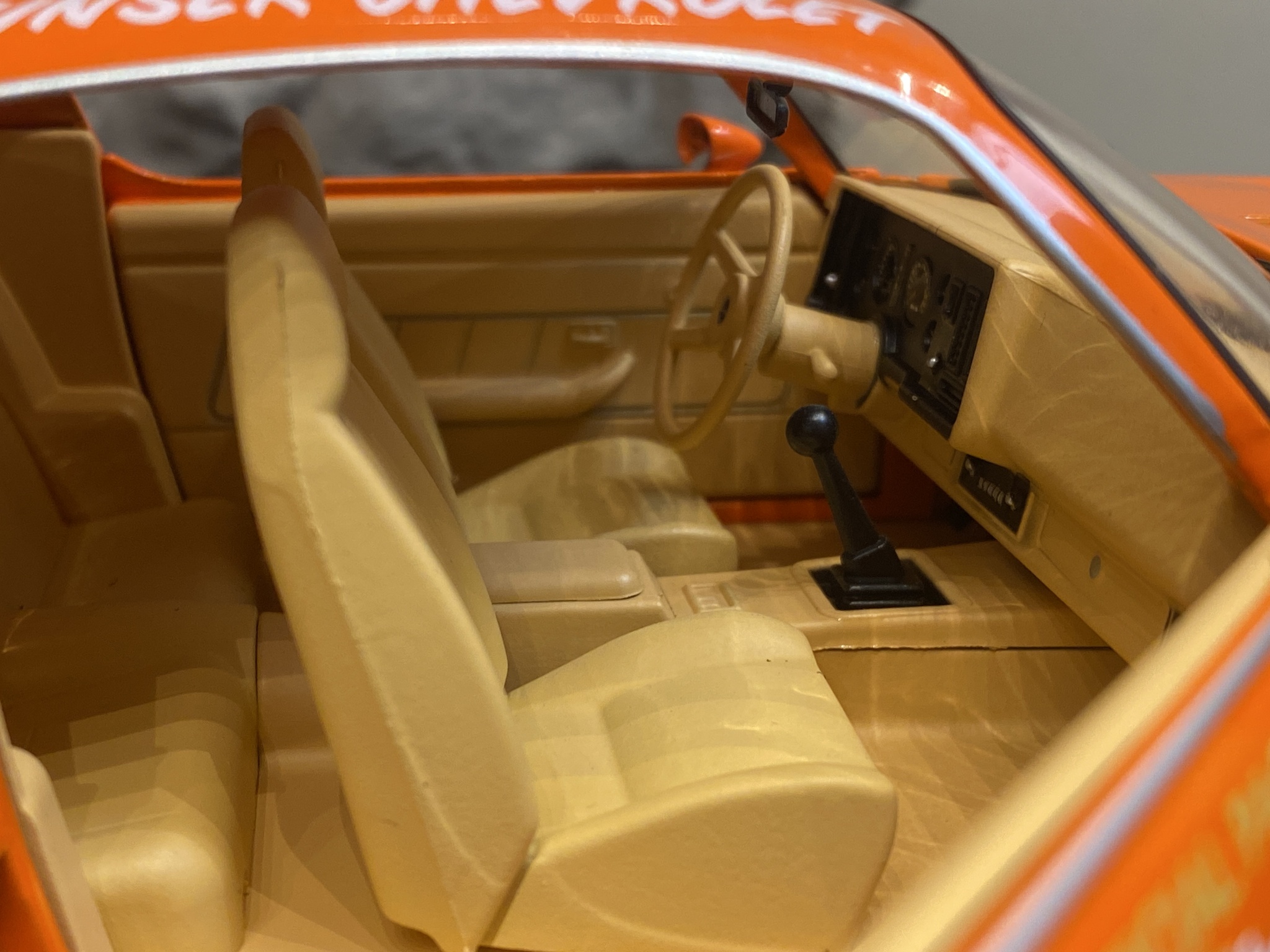 Skala 1/18 Chevrolet Camaro Z28 80', Orange fr Greenlight