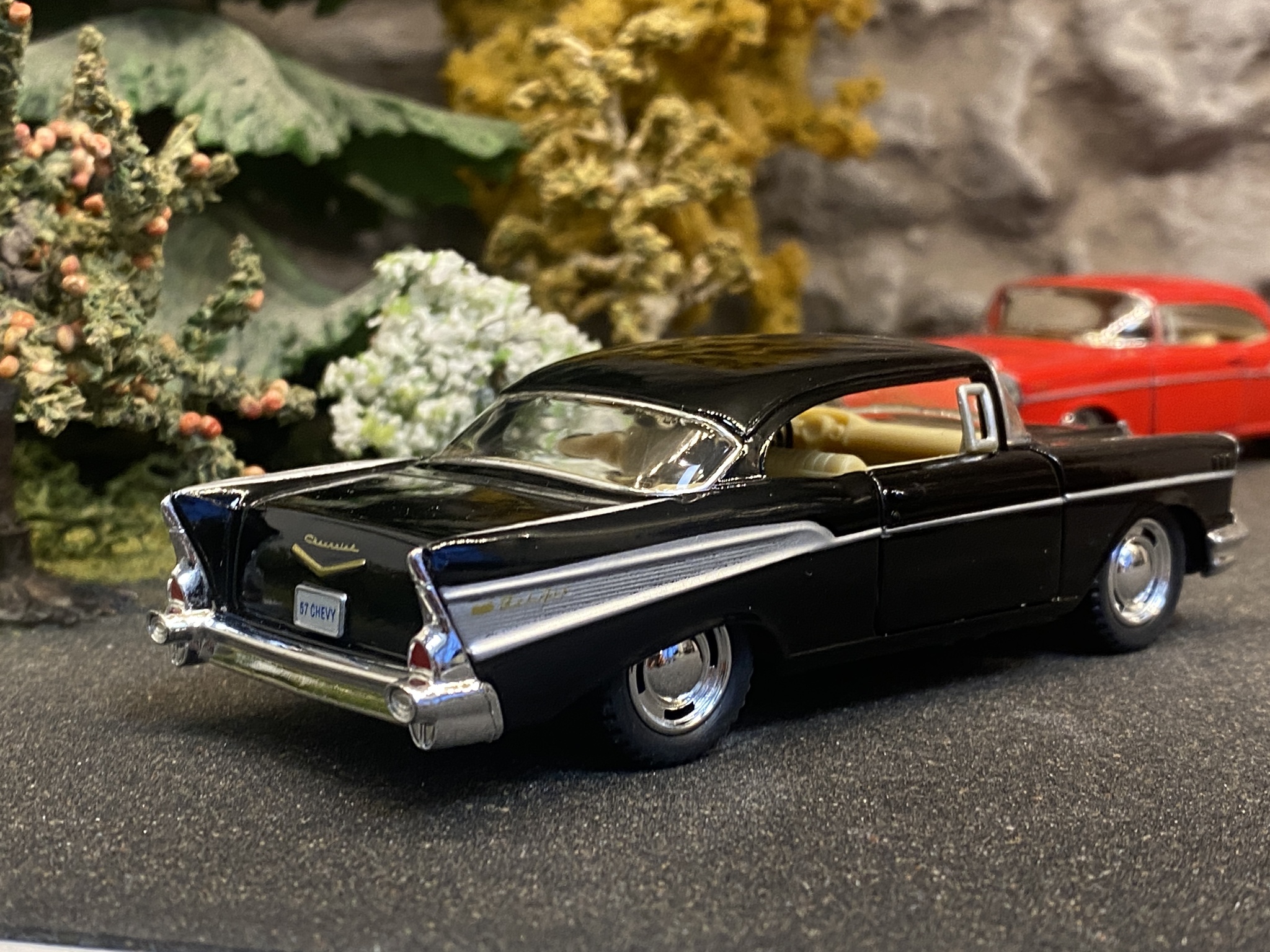 Skala 1/43 (1/40) Chevrolet Bel Air 1957, Black fr Kinsmart