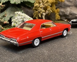 Skala 1/43 Chevrolet Impala 1967, Red fr Kinsmart