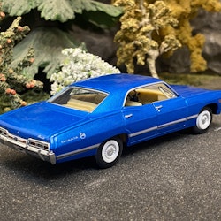 Skala 1/43 Chevrolet Impala 1967, Blue fr Kinsmart