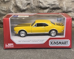 Skala 1/43 Chevrolet Camaro 1967 Z28, Yellow w stripes, with box/låda fr Kinsmart