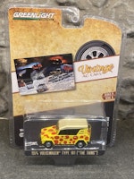 Skala 1/64 Volkswagen Type 181 '74 "The Thing", Yellow w red spots fr Greenlight
