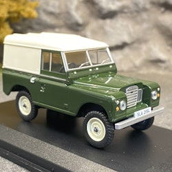 Skala 1/43 Land Rover Series III SWB HT, Bronze Green,  Hö-styrd fr Oxford Commercials