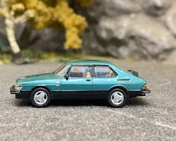 Skala 1/87 - SAAB 900 Turbo, Green metallic fr PCX87