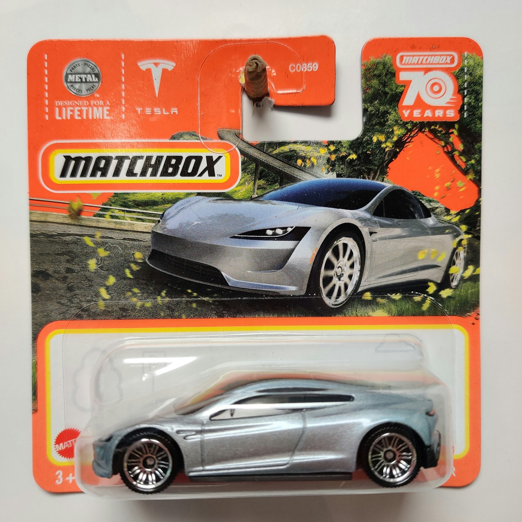 Skala 1/64 Matchbox 70-years -Tesla Roadster, Silver