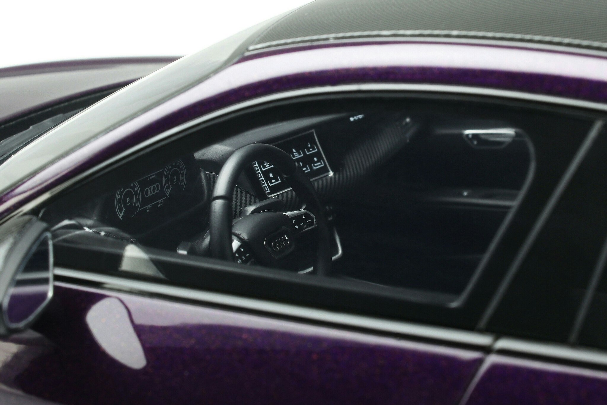 Skala 1/18 Audi RS E-TRON GT, Purple fr GT Spirit (GT-392)