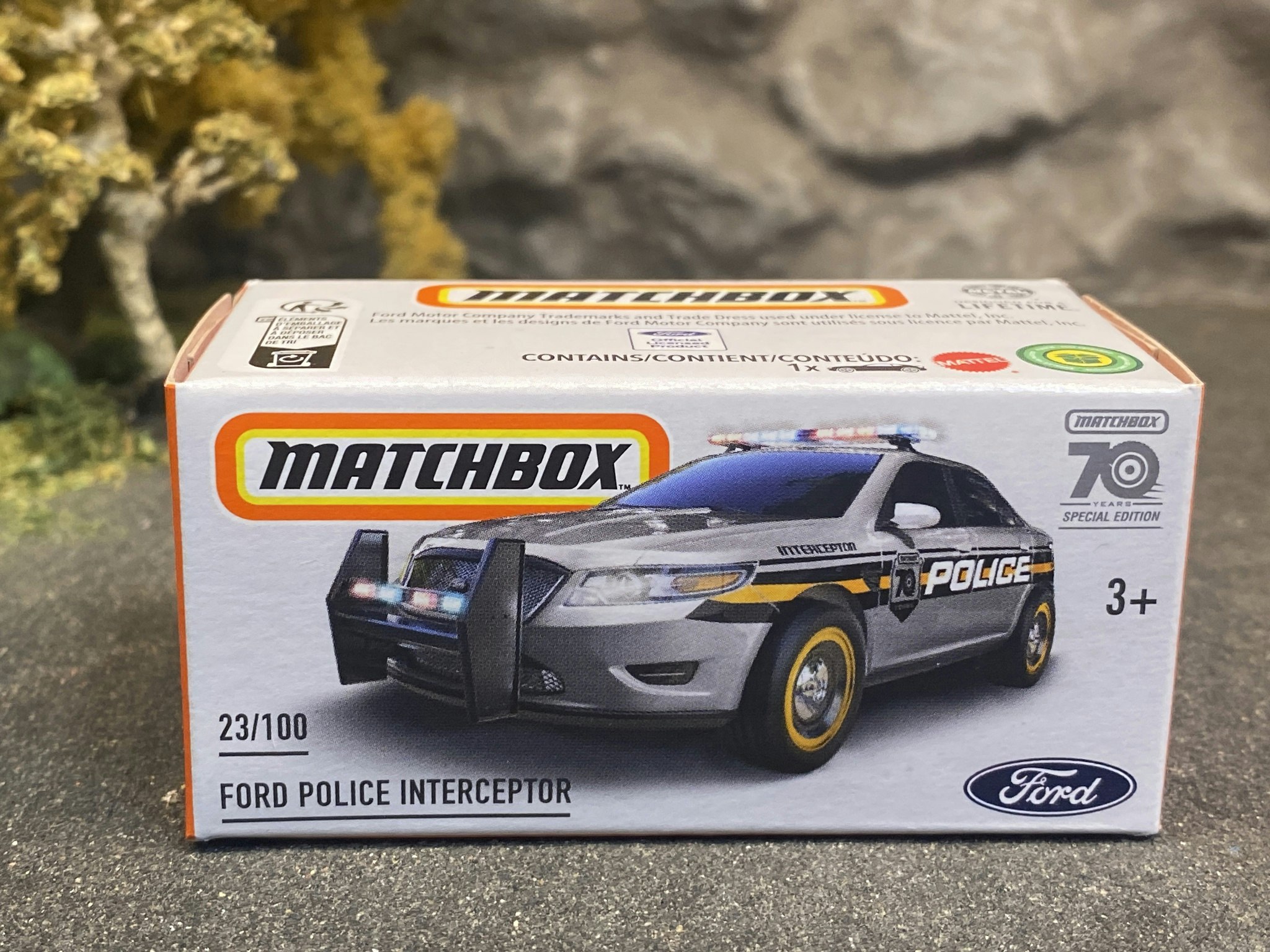 Skala 1/64 MATCHBOX 70-years - Ford Police Interceptor Polisbil