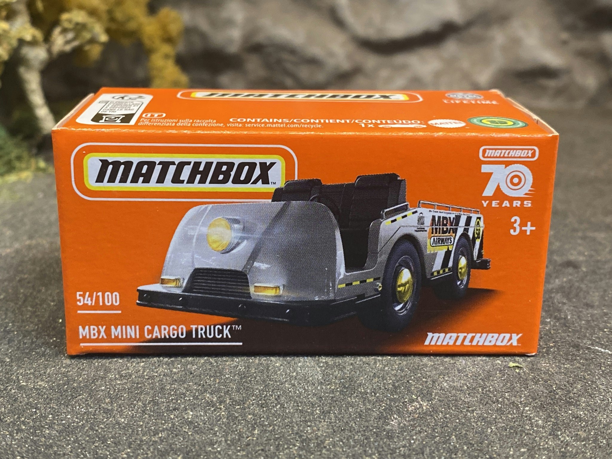 Skala 1/64 Matchbox 70-years:  MBX Mini Cargo Truck