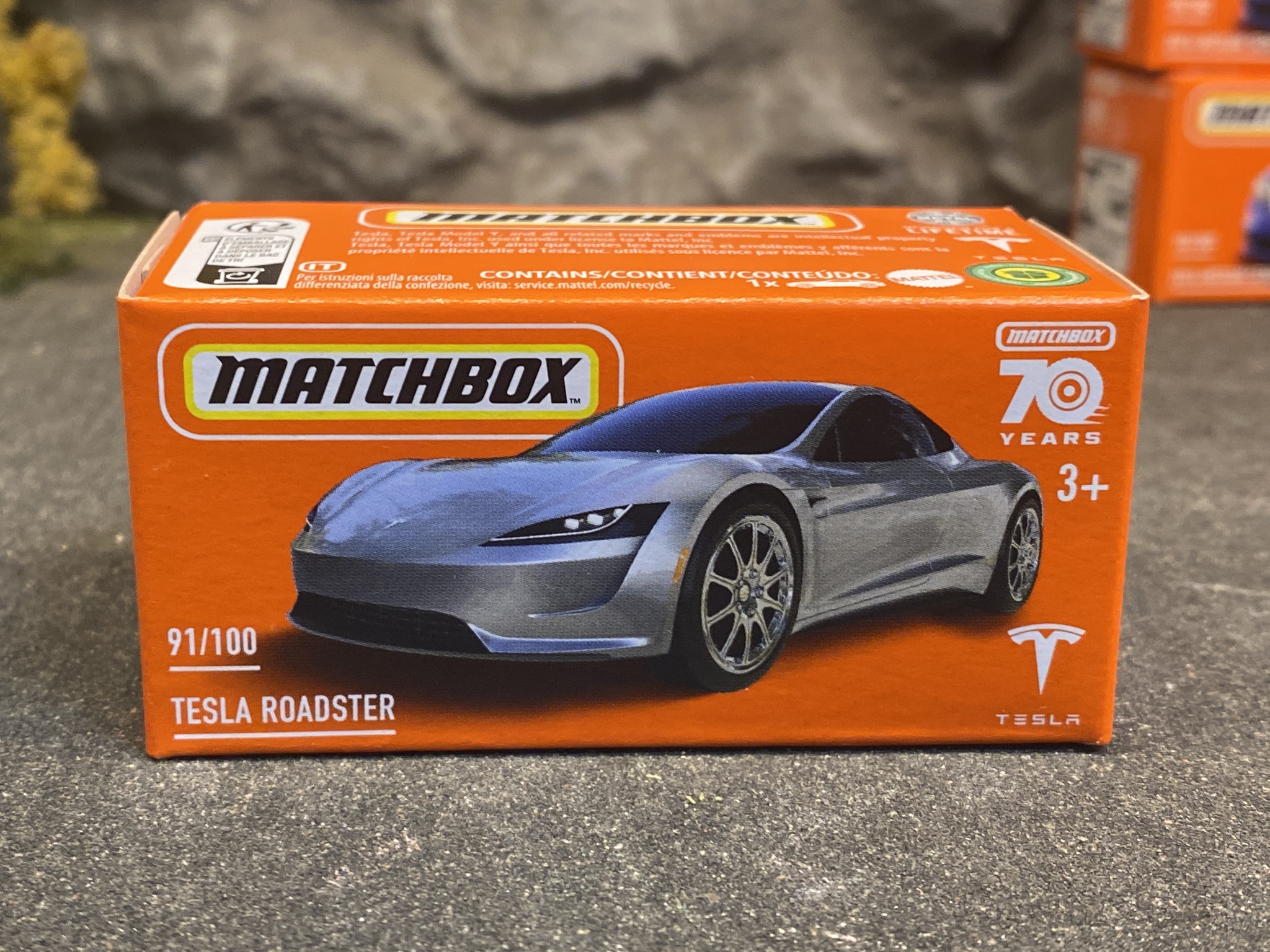 Skala 1/64 Matchbox 70-years -Tesla Roadster, Silver