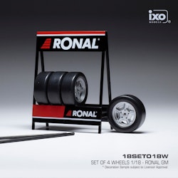 Skala 1/18 Racing-set 4 wheels w stand, RONAL fr IXO Models