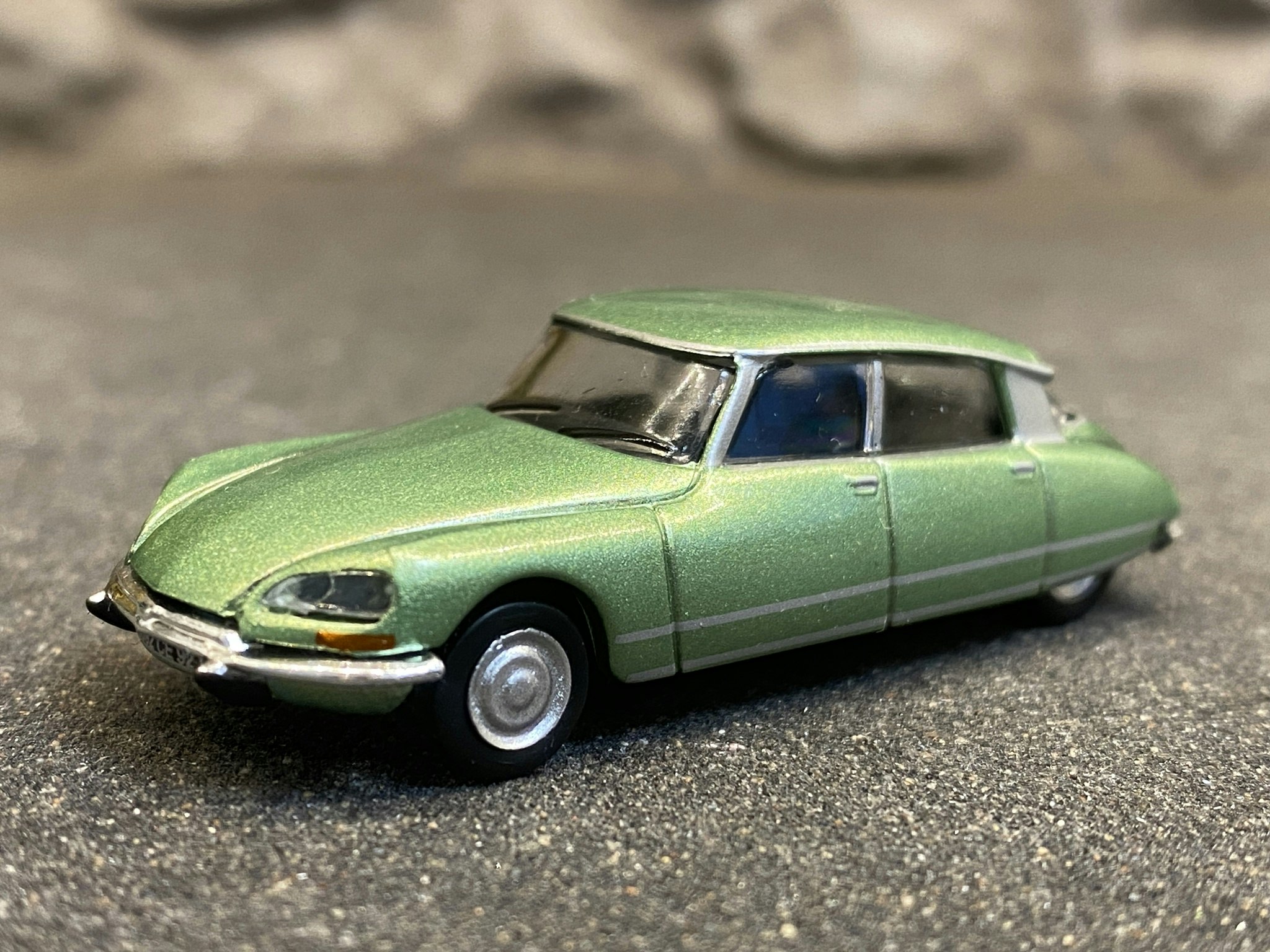 Skala 1/87 H0, Citroen DS23 1972, Green metallic fr Norev