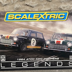 Skala 1/32 1964 ATCC Mini Coopers - Legends, Limited Edition fr Scalextric