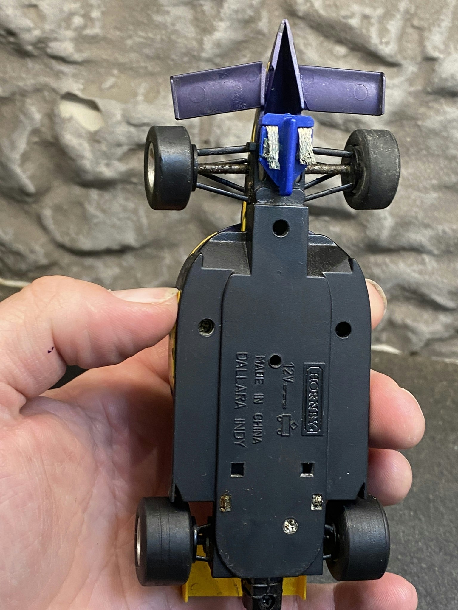 Skala 1/32 Begagnad/Used An. slotcar: Dallara INDY, broken front spoiler fr Scalextric