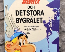 ASTERIX - Asterix & Det Stora Bygrälet - R Goscinny & A Uderzo - Begagnat album i gott skick