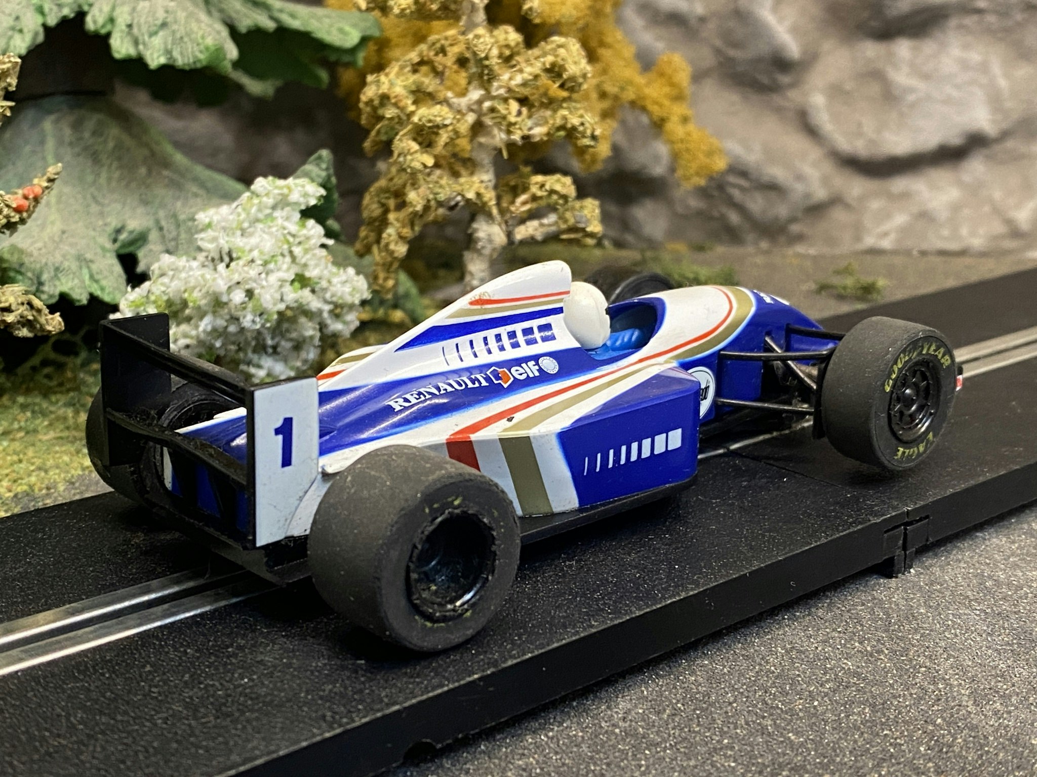 Skala 1/32 Begagnad/Used Analouge slotcar: Renault Williams 1998 fr Scalextric