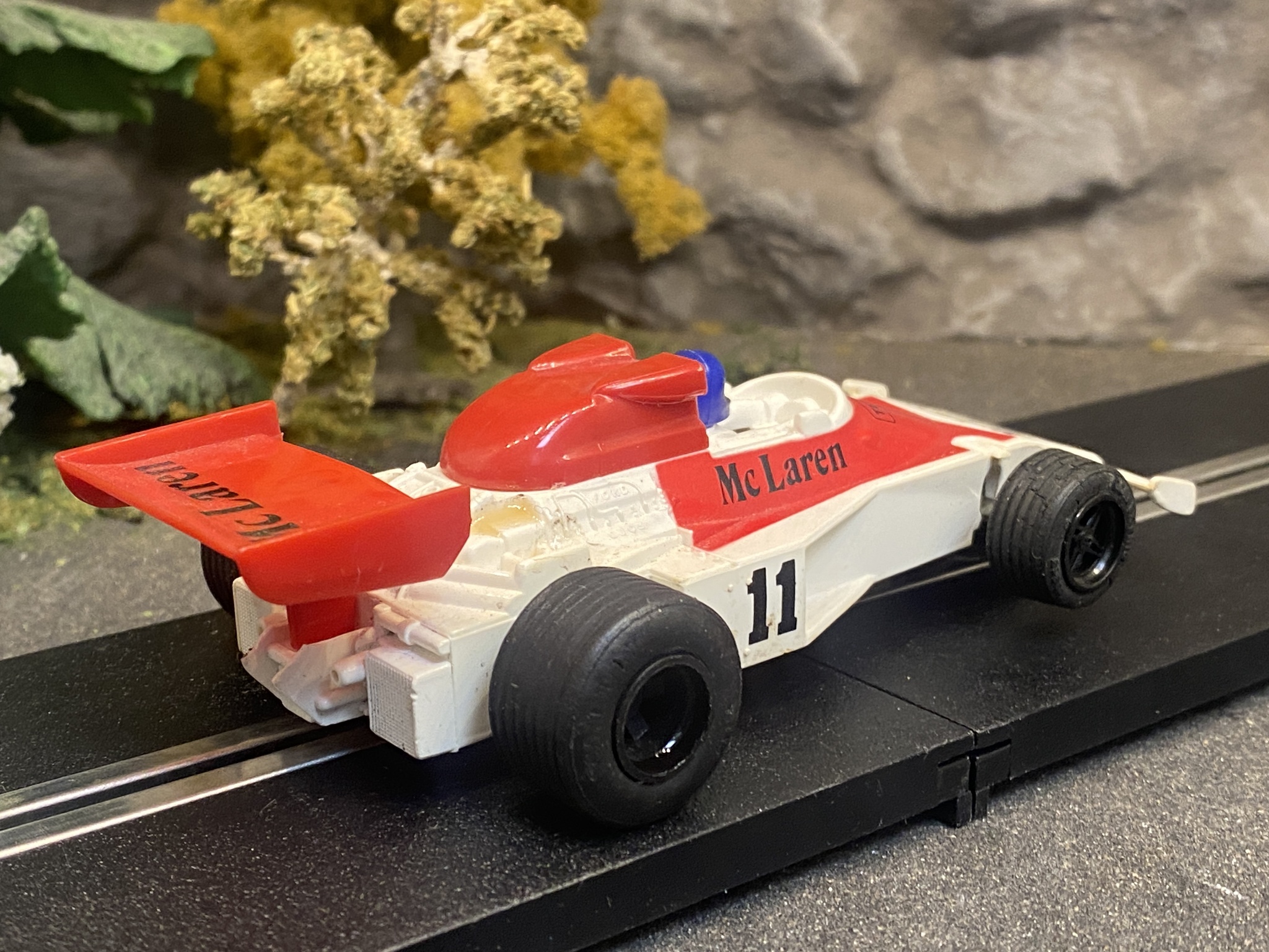 Skala 1/32 Begagnad/Used Analouge slotcar: McLaren #11 fr Scalextric