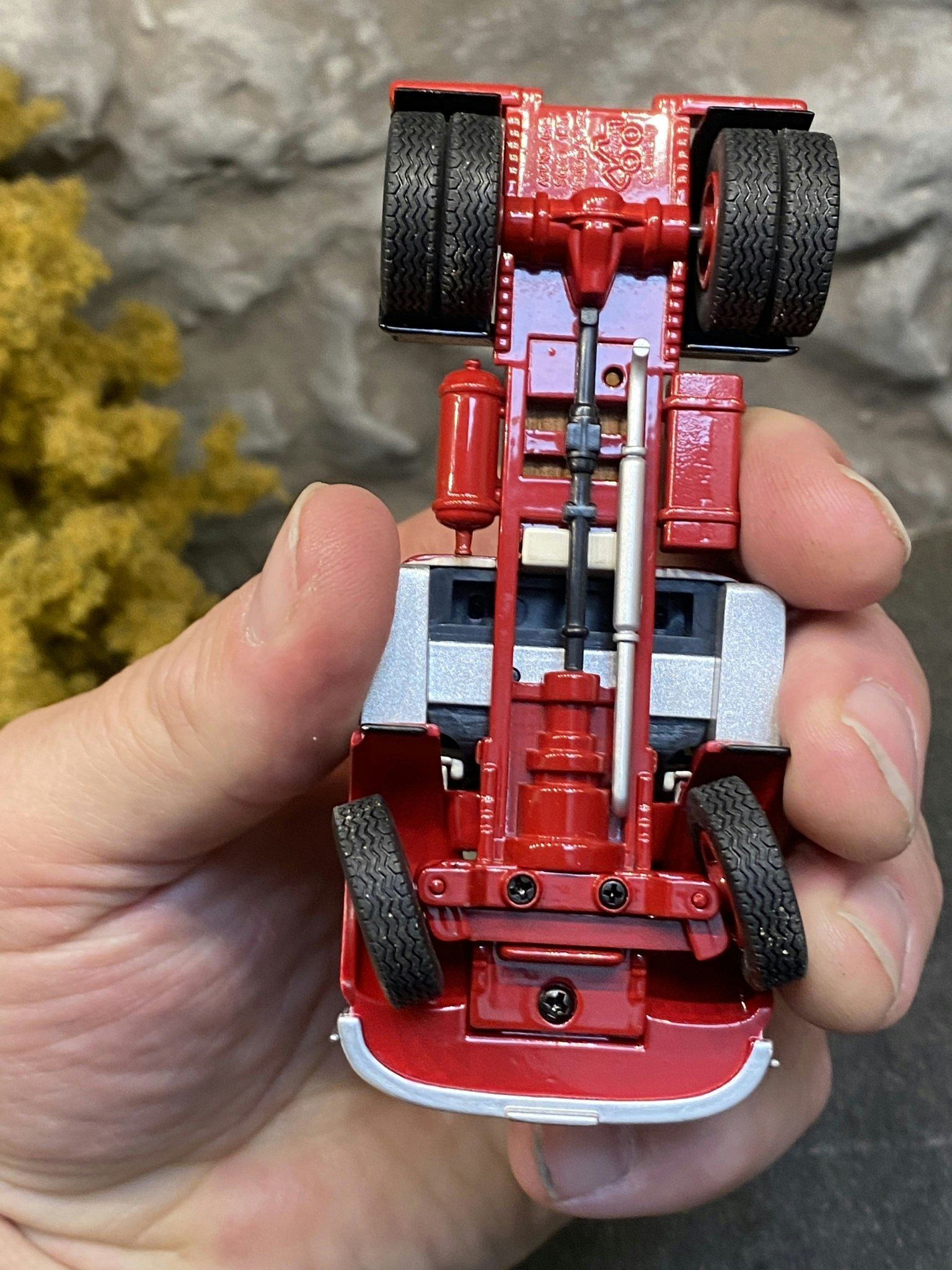 Skala 1/50 Scania L 60, White/red without box, fr NZG