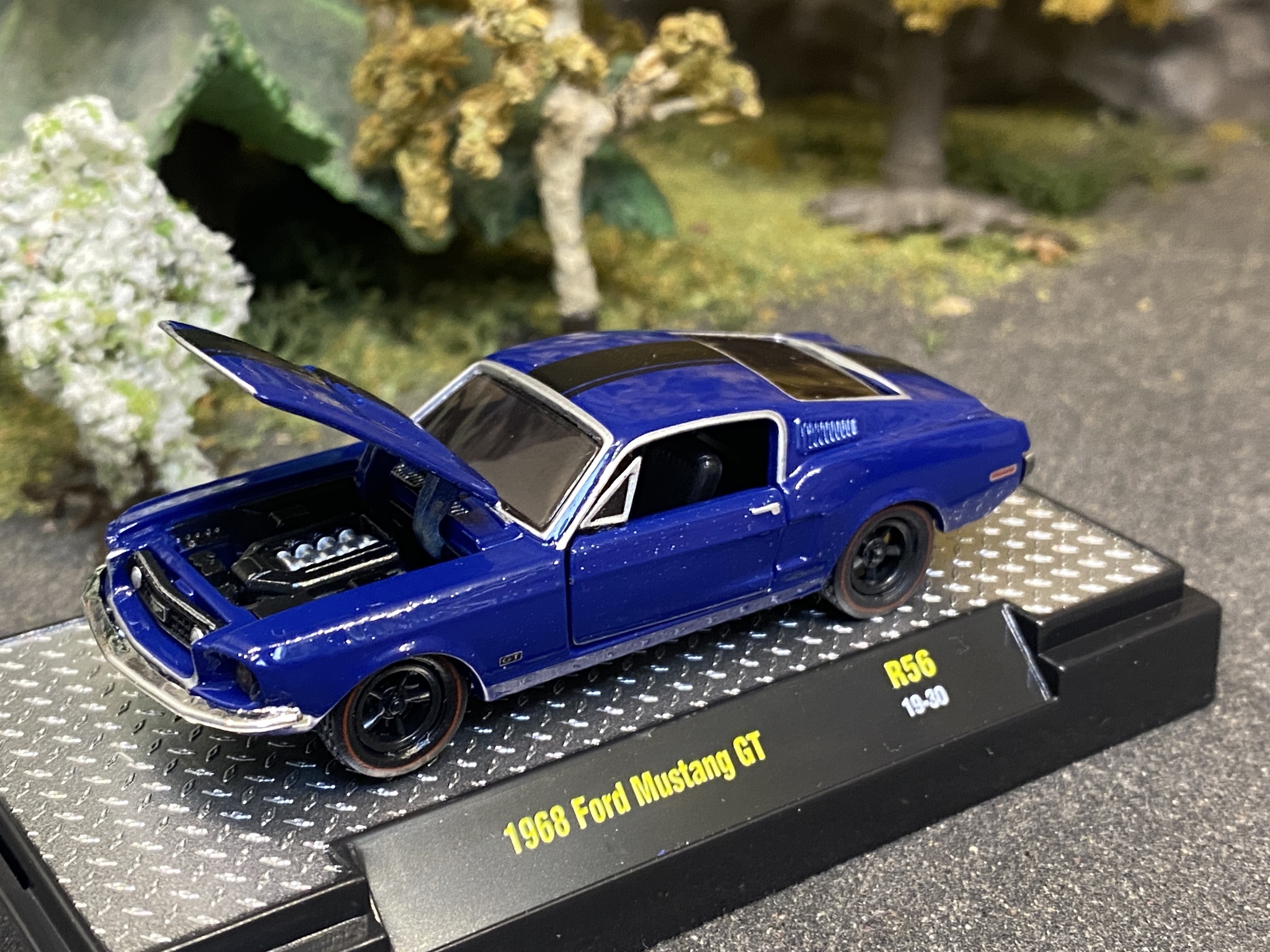 Skala 1/64 Ford Mustang GT 68', Blue fr M2 Machines