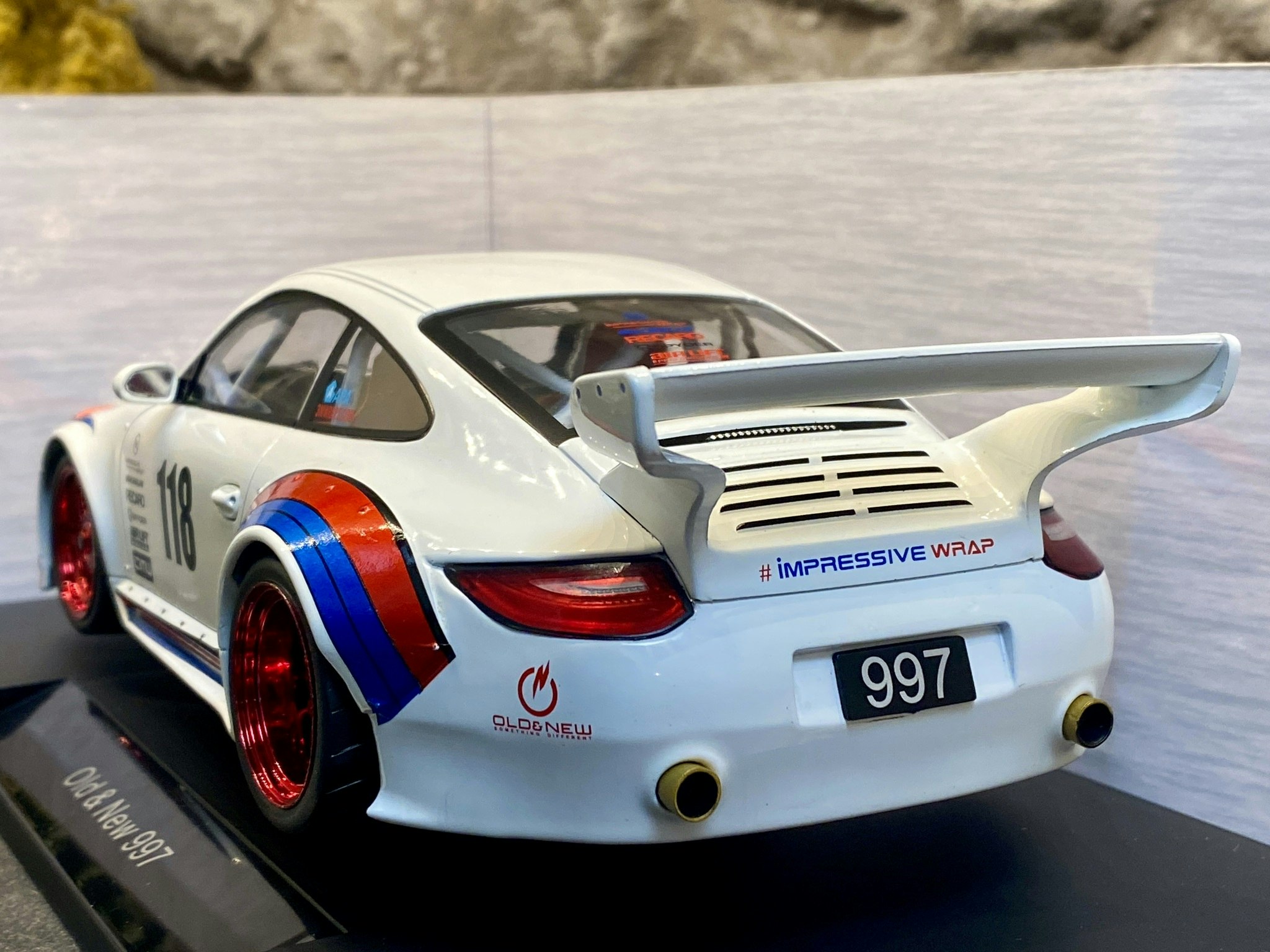 Skala 1/18 porsche 911 (997) RWB Old & New #118, White fr MCG/Model Car Group