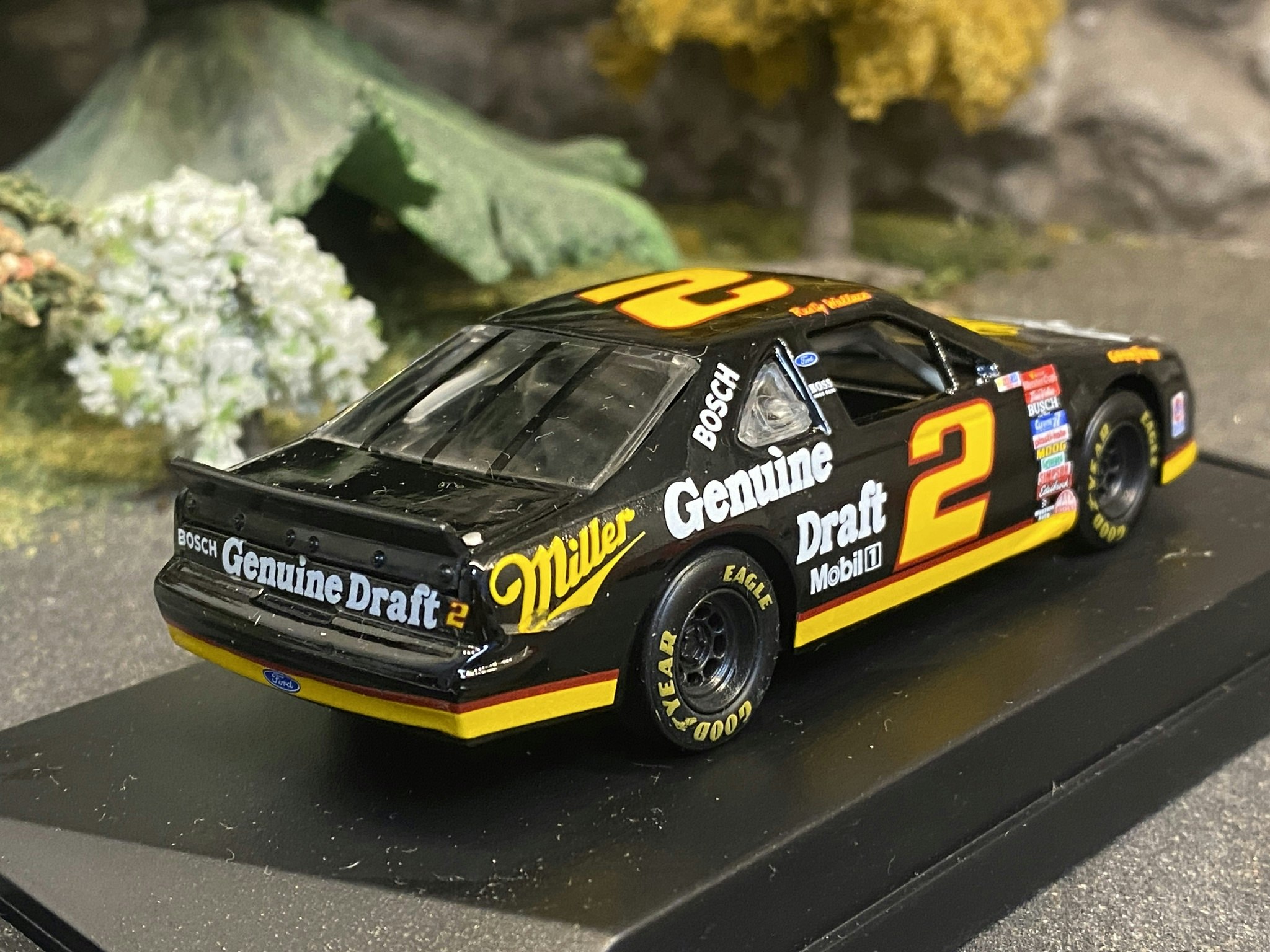 Skala 1/43, Miller, Rusty Wallace, Ford Thunderbird fr Quartzo