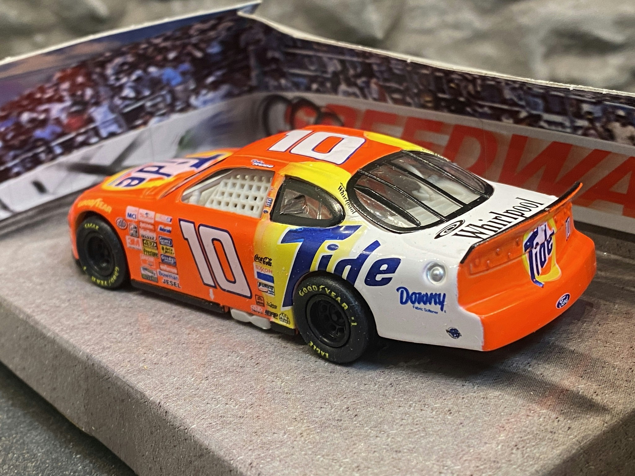 Skala 1/43 Rudd Performance Motor Sports - Ford Taurus "Nascar" fr Hot Wheels
