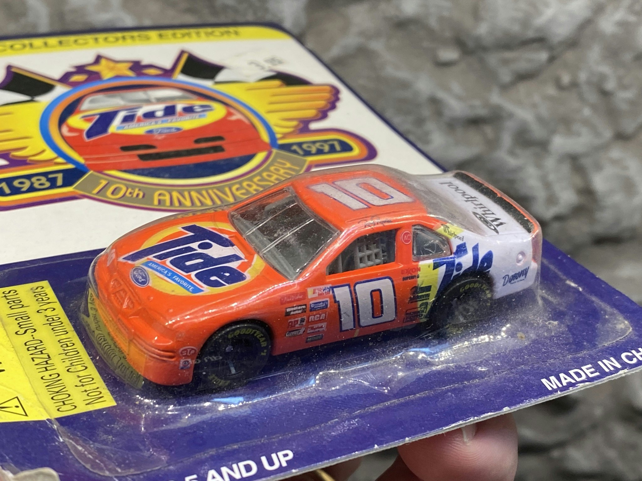Skala 1/64 Tide Racing Collectors Edition - Ford Thunderbird "Nascar" fr Racing Champions