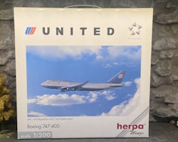 Scale 1/200 Boeing 747-400 "United Airlines" 550161 fr Herpa Wings