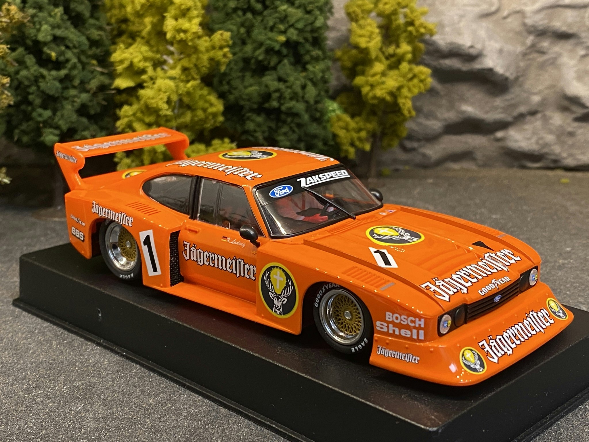 Scale 1/32 An. Slotcar: Ford Capri Zakspeed - Jägermeister 82 #1 fr Sideways Racer