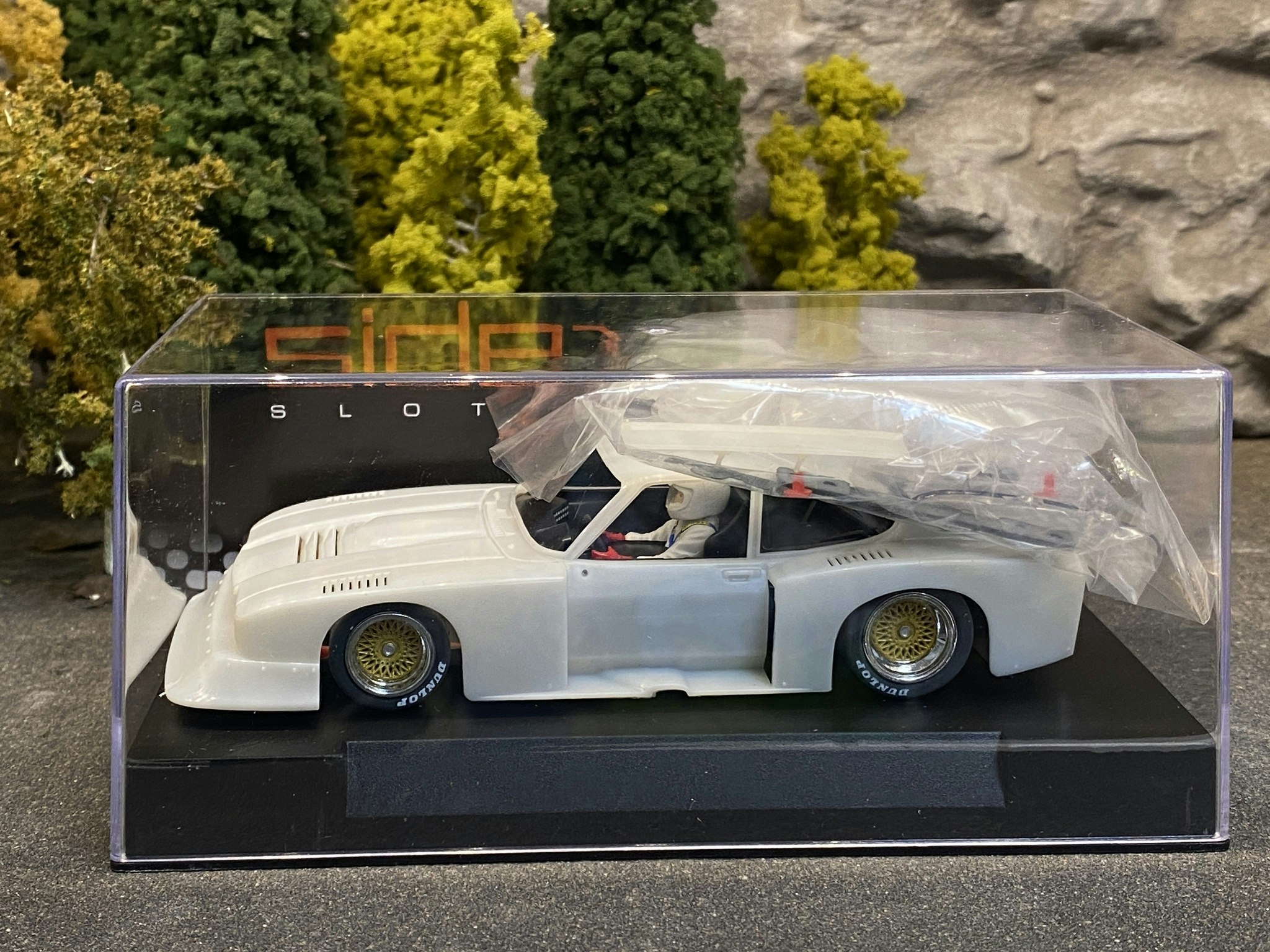 Scale 1/32 An. Slotcar: Ford Capri Zakspeed - White kit fr Sideways Racer