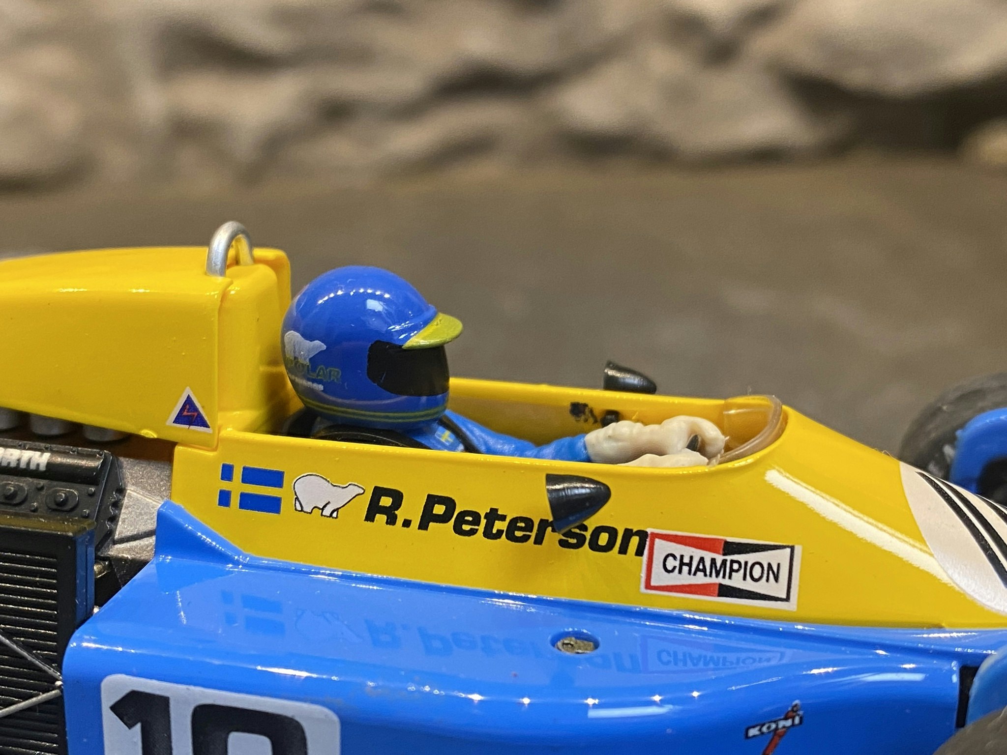 Skala 1/32 Analogue Slotcar - March 761 76´ - Ronnie Peterson Museum 01 fr FLY